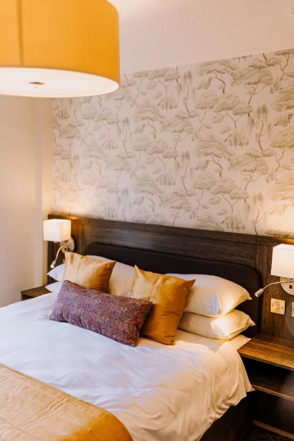 The Bull Hotel Stony Stratford Exterior photo
